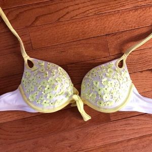 Victoria’s Secret swimsuit top